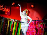 Holiday on Heels  A Christmas Cabaret, avec la troupe Burlesque Moulin, Les Teasettes et les Elèves de l'atelier à Tease