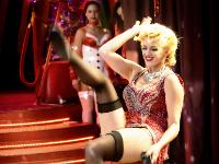 A Christmas Cabaret  Holiday on Heels : La Revue de fin d'année de Burlesque Moulin