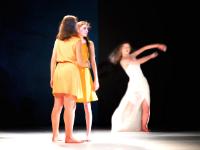 L'été  les élèves de l’option Art Danse et de l’UNSS Danse Présentent “L’ETE“ librement inspiré du texte d’Albert Camus : “La mer au plus près“